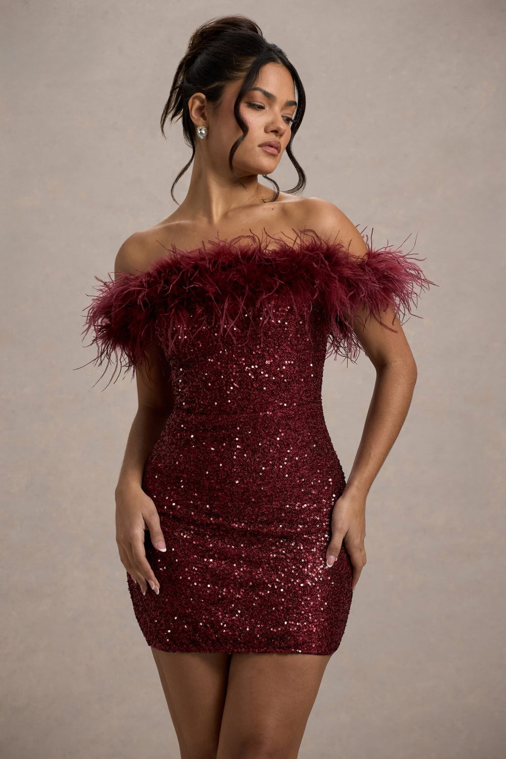 Savrani™ | Abito in paillettes con piume
